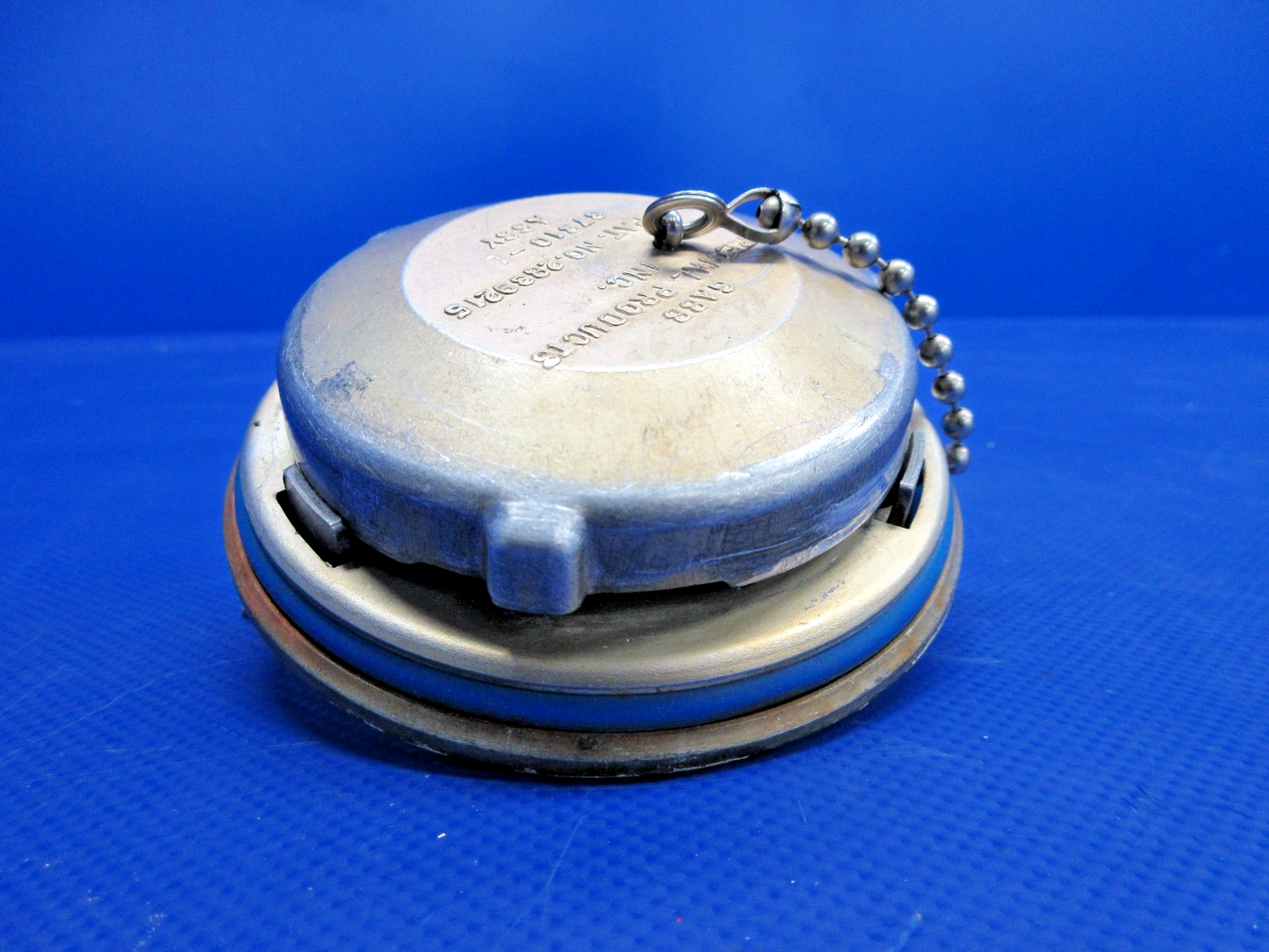 Beech 95 / D95A Travel Air Gabb Fuel Filler Cap P/N 37810-1 (0326-802)7
