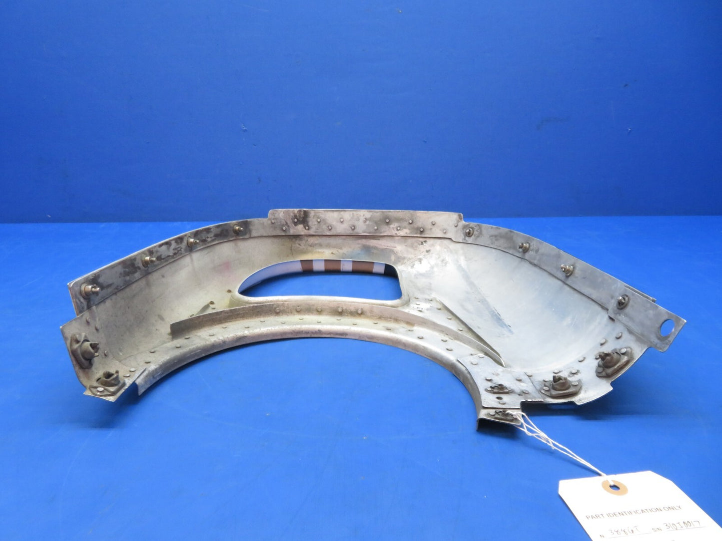 Cessna 310 / 310I Cowl RH Nose Cap Assy P/N 0851005-24 (1023-165)9