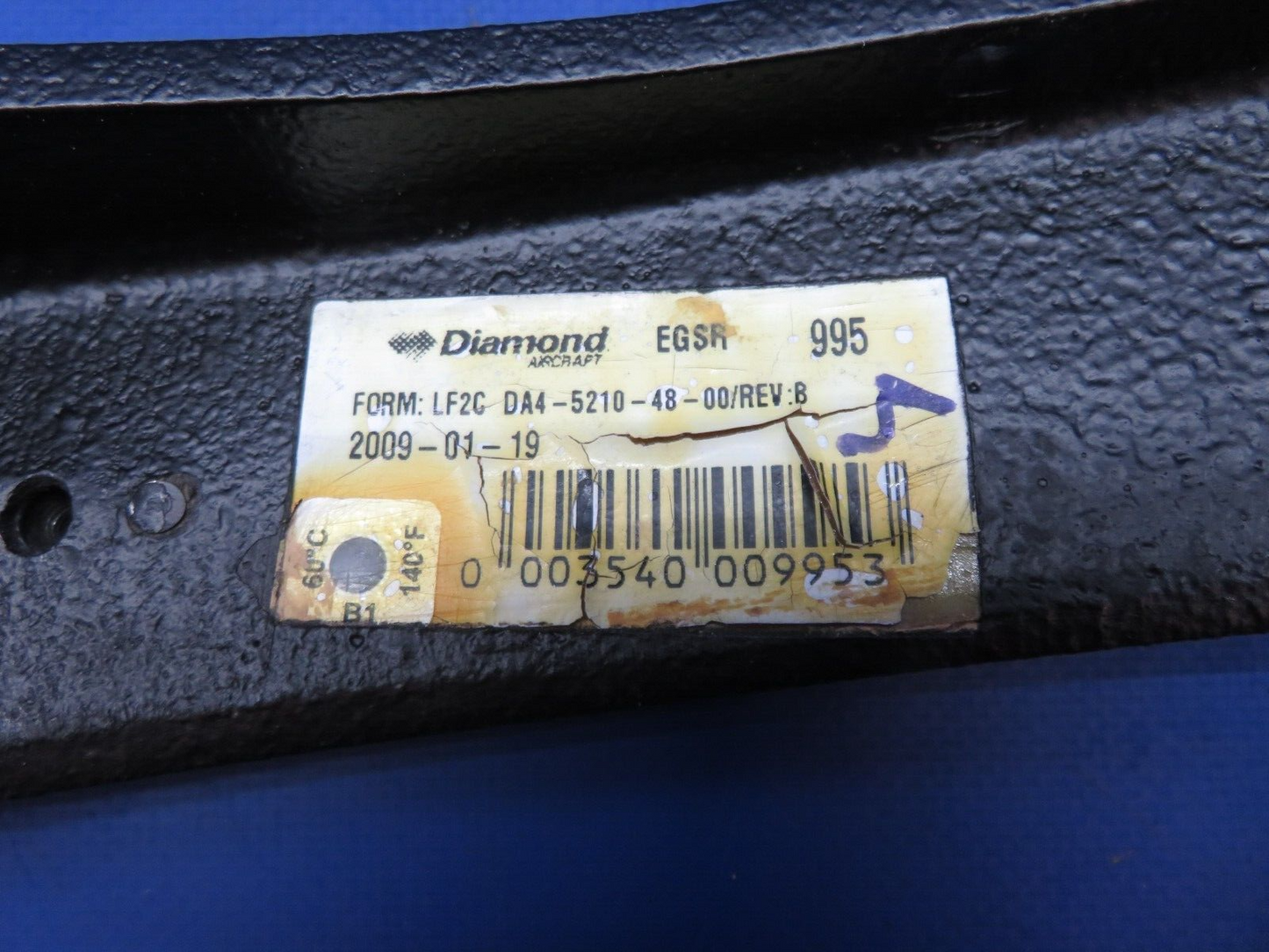 Diamond DA-42 RH Glareshield End Cap P/N DA4-2510-48-00 (0623-489)
