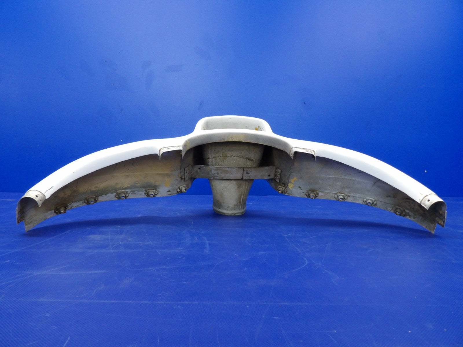 Cessna 421 Upper Cowl Nose Cap P/N 5121013-17 (0626-1500)1