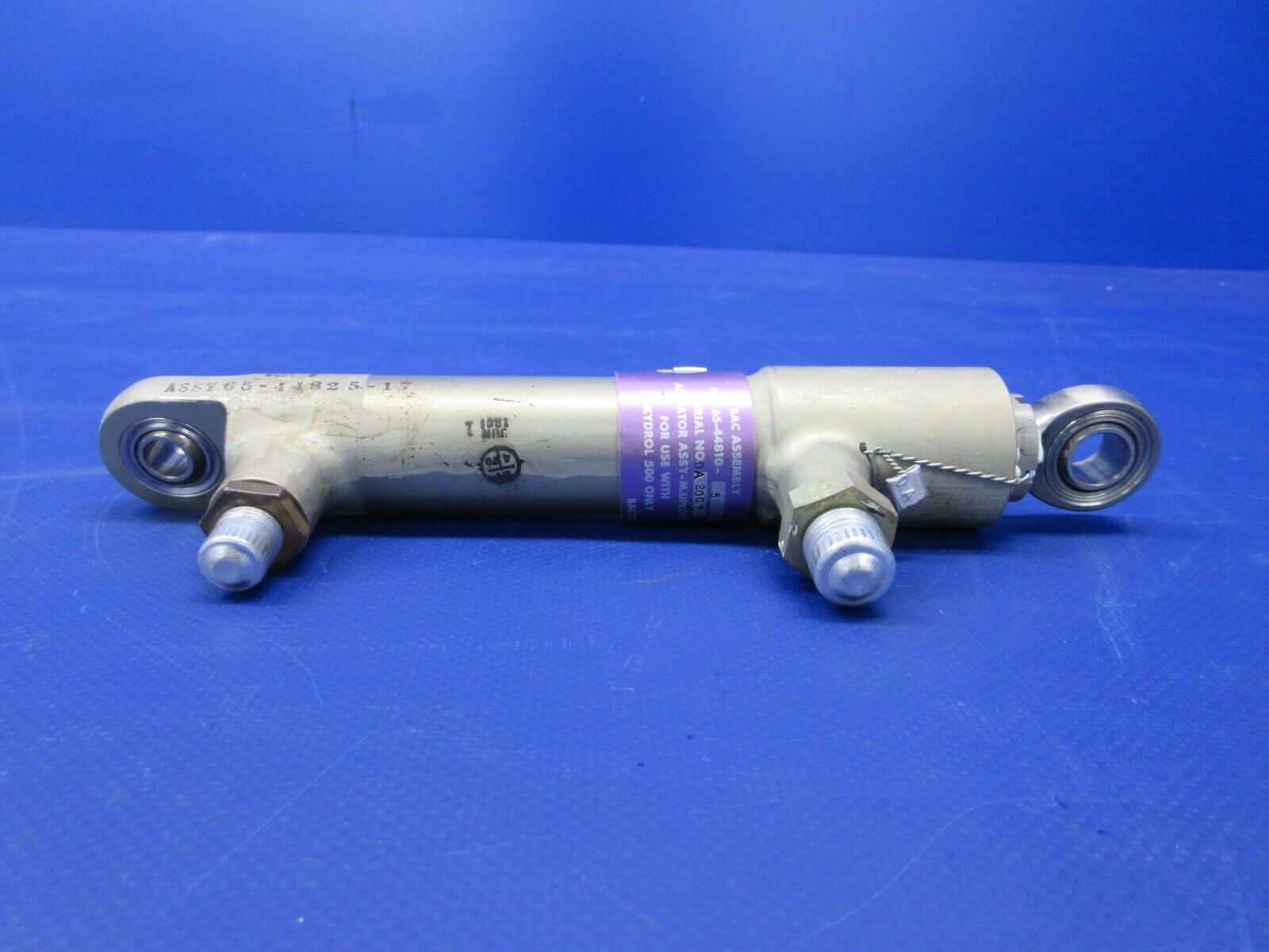44095809