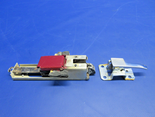 Piper AFT Cabin Door Side Latch w/Handle P/N 68188-00 (0626-890)0