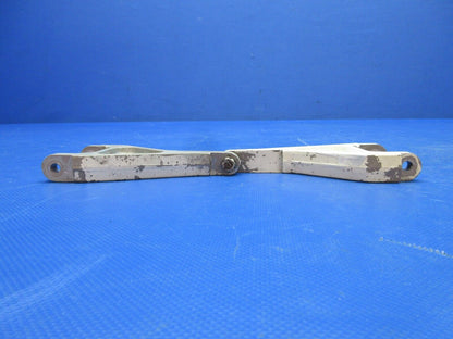 Piper PA-23-250 Aztec Main Gear Torque Link Assy P/N 31805-06 (0824-1320)