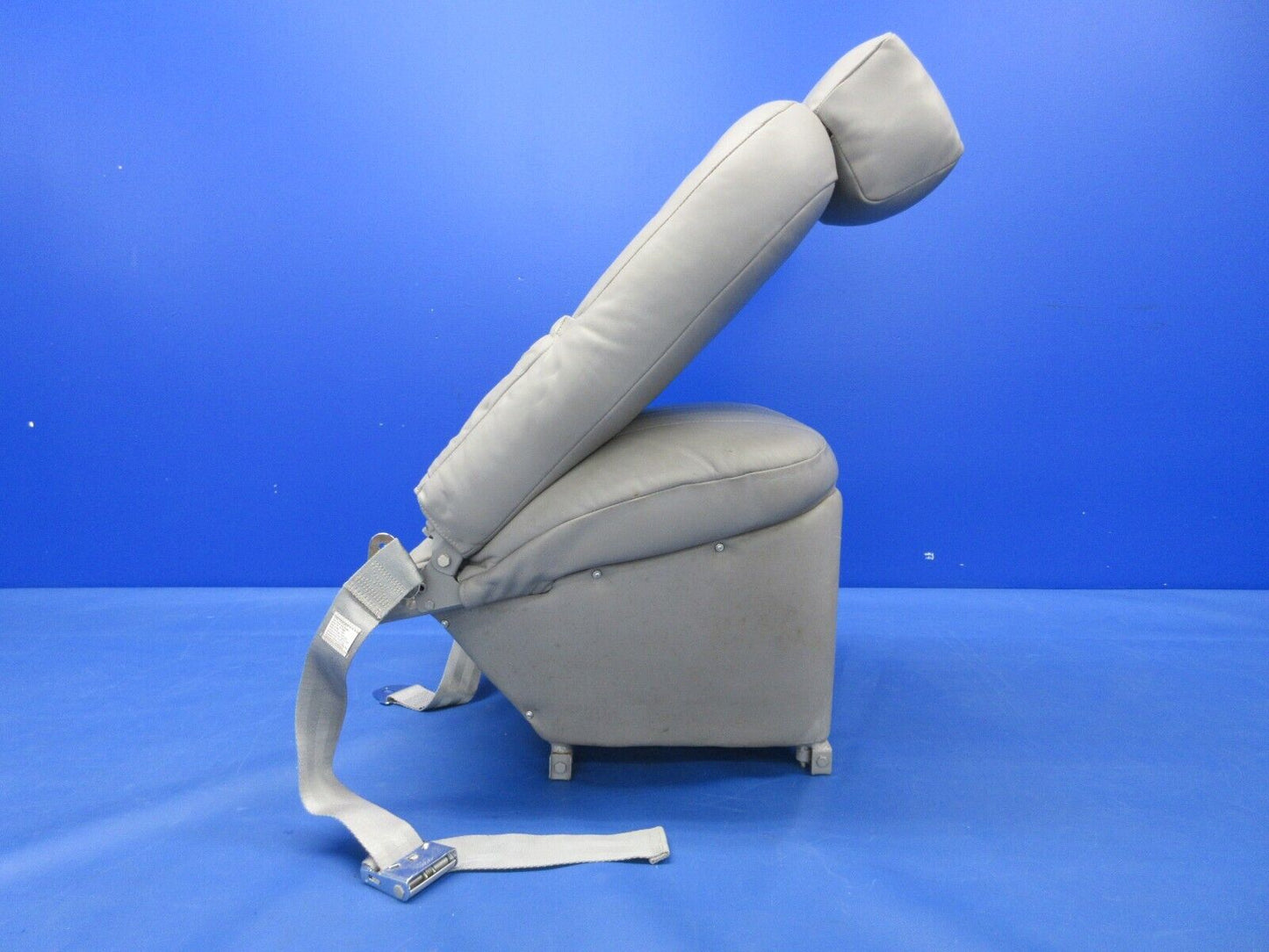 Piper PA-23-250 Aztec Center Seat Assy LH P/N 16481-02 (0624-1352)