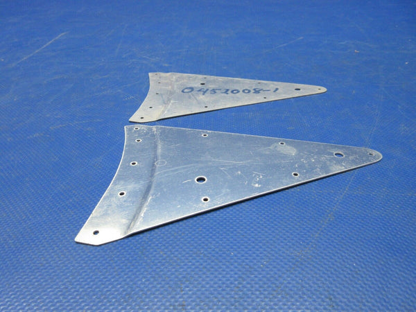 Cessna 150 / 150L Lower Cowl Reinforcements P/N 0452008-1 & -2 NOS (1124-1324)