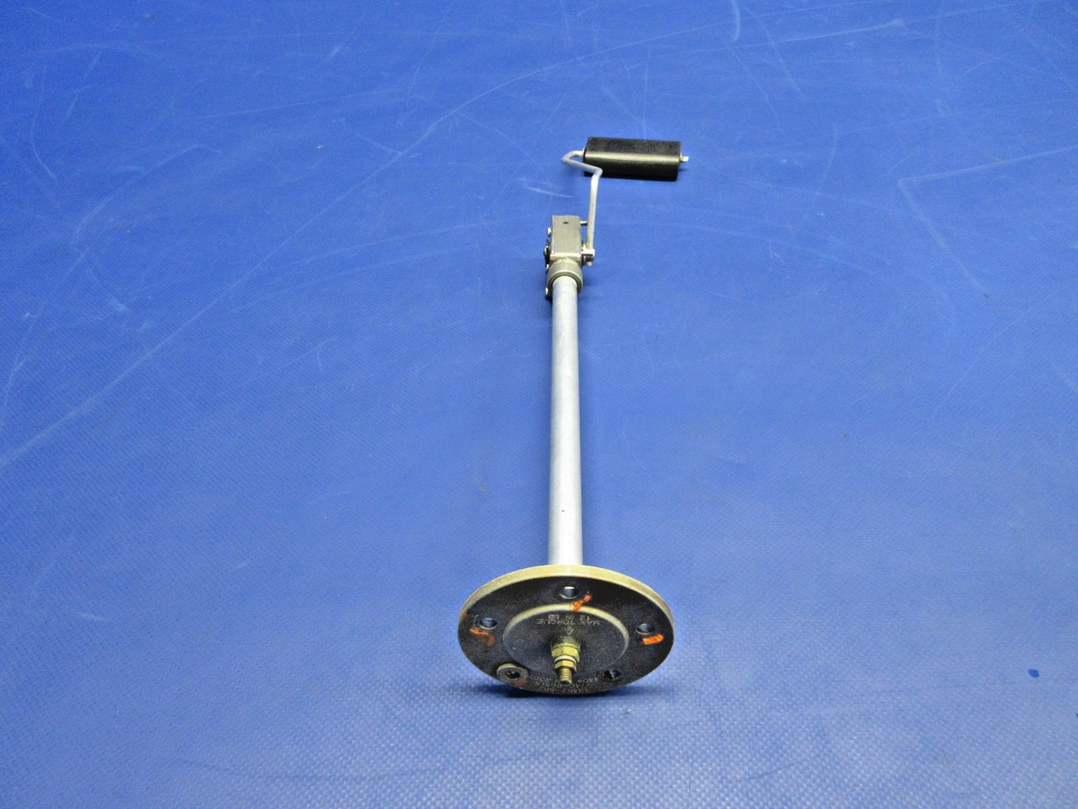 Cirrus SR22 RH OTBD Fuel Level Transmitter P/N 13467-002 TESTED (0926-731)4