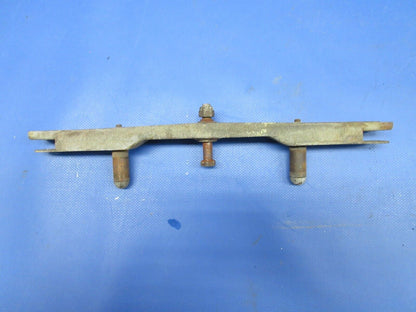 Piper PA-23-250 Aztec Nose Gear Steering Arm Assy P/N 17310-00 (0624-781)