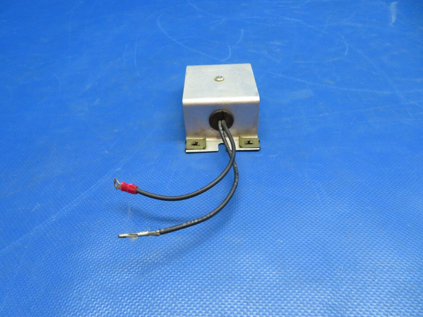 =Cessna 210 Courtesy Light & Shield P/N 1222128-1 TESTED (1124-157)