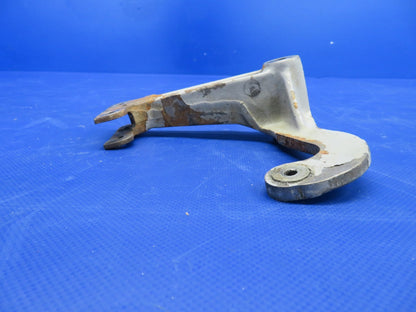 Cessna 421 RH Main Gear Idler Bellcrank P/N 0841106-6 (0726-431)2