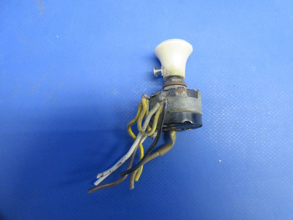 Piper PA-20 Pacer Navigation Light Switch Assembly P/N 12325-03 (1024-756)