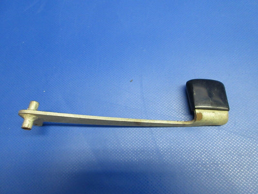 Piper Cabin Door Interior Handle P/N 79515-13 (0324-1232)