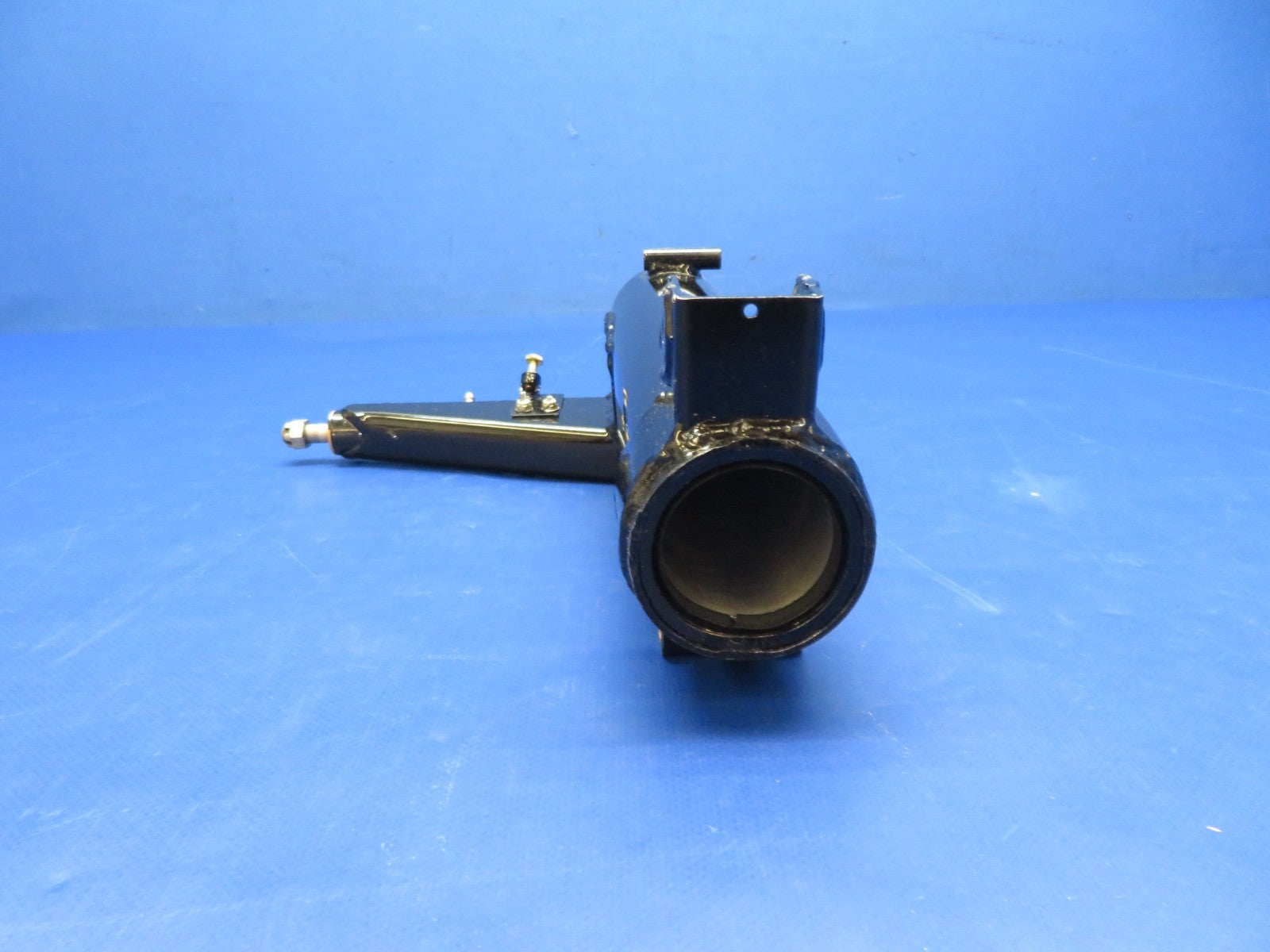 Bellanca 17-30 Viking Upper Main Gear Leg Right Hand P/N 19446-10 (0922-368)1