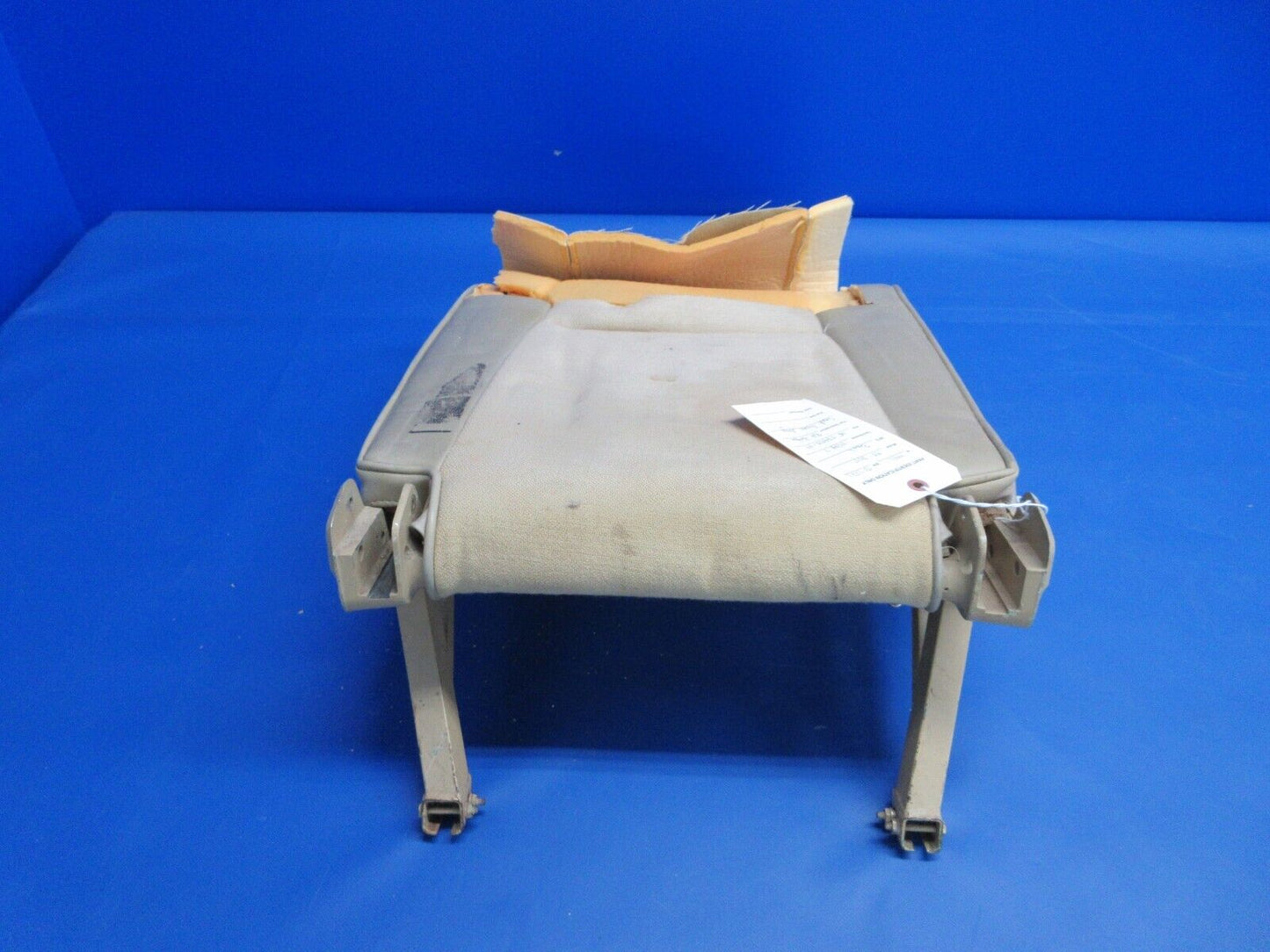 Beech 95-B55 RH Bottom Seat Frame Assy P/N 18-534013-44 (0424-624)