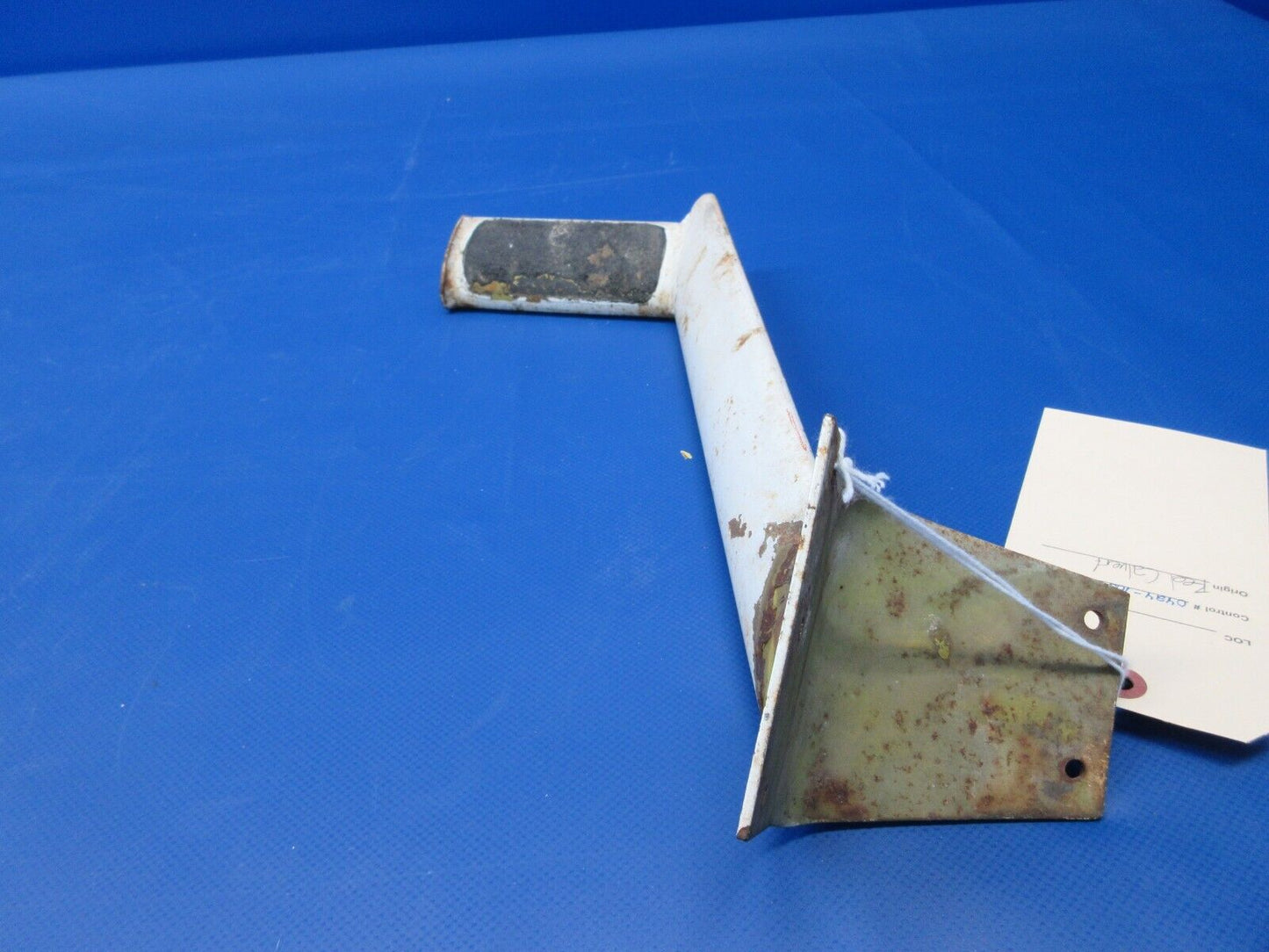 Piper PA38-112 Tomahawk Cabin Entrance RH Step Assy P/N 77768-05 (0424-1056)
