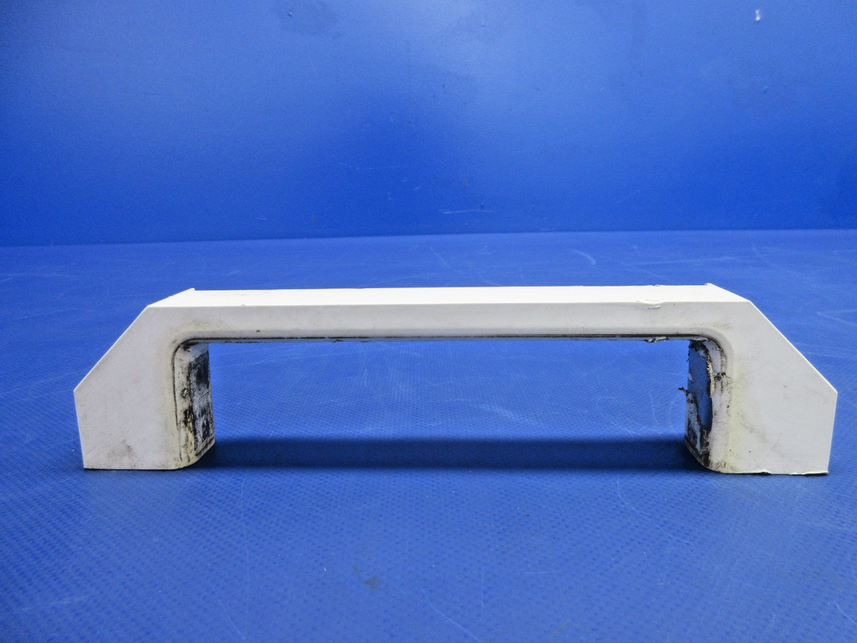 Cirrus SR22 Main Gear Lower Attach Clamp P/N 17079-001 (0926-787)6