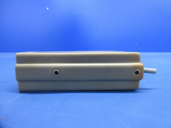 Piper PA-32RT-300T Lance II Brake Cylinder Reservoir & Case 38465-02 (0924-887)