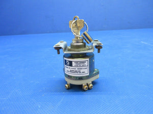 Cessna 177 ACS Products Ignition Switch w/ Key C292501-0107 TESTED (1024-1216)