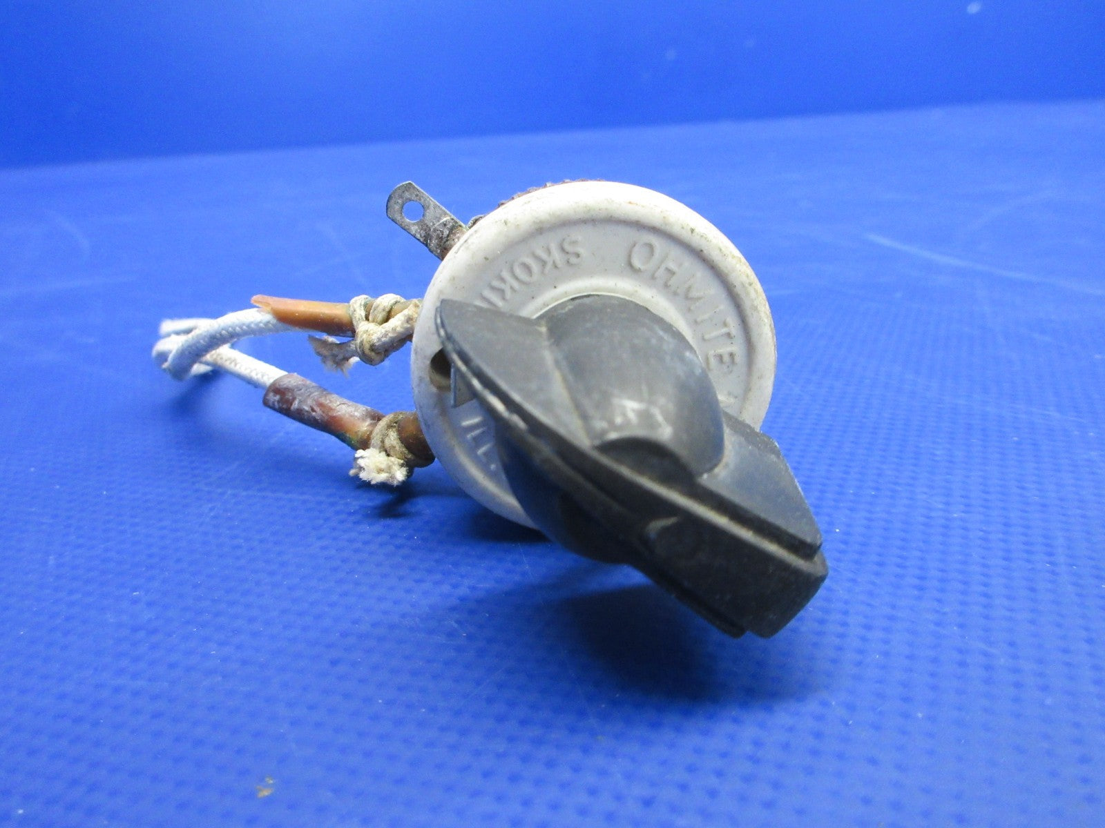 Globe GC-1B Swift Assorted Switches / Rheostats LOT (0326-796)2