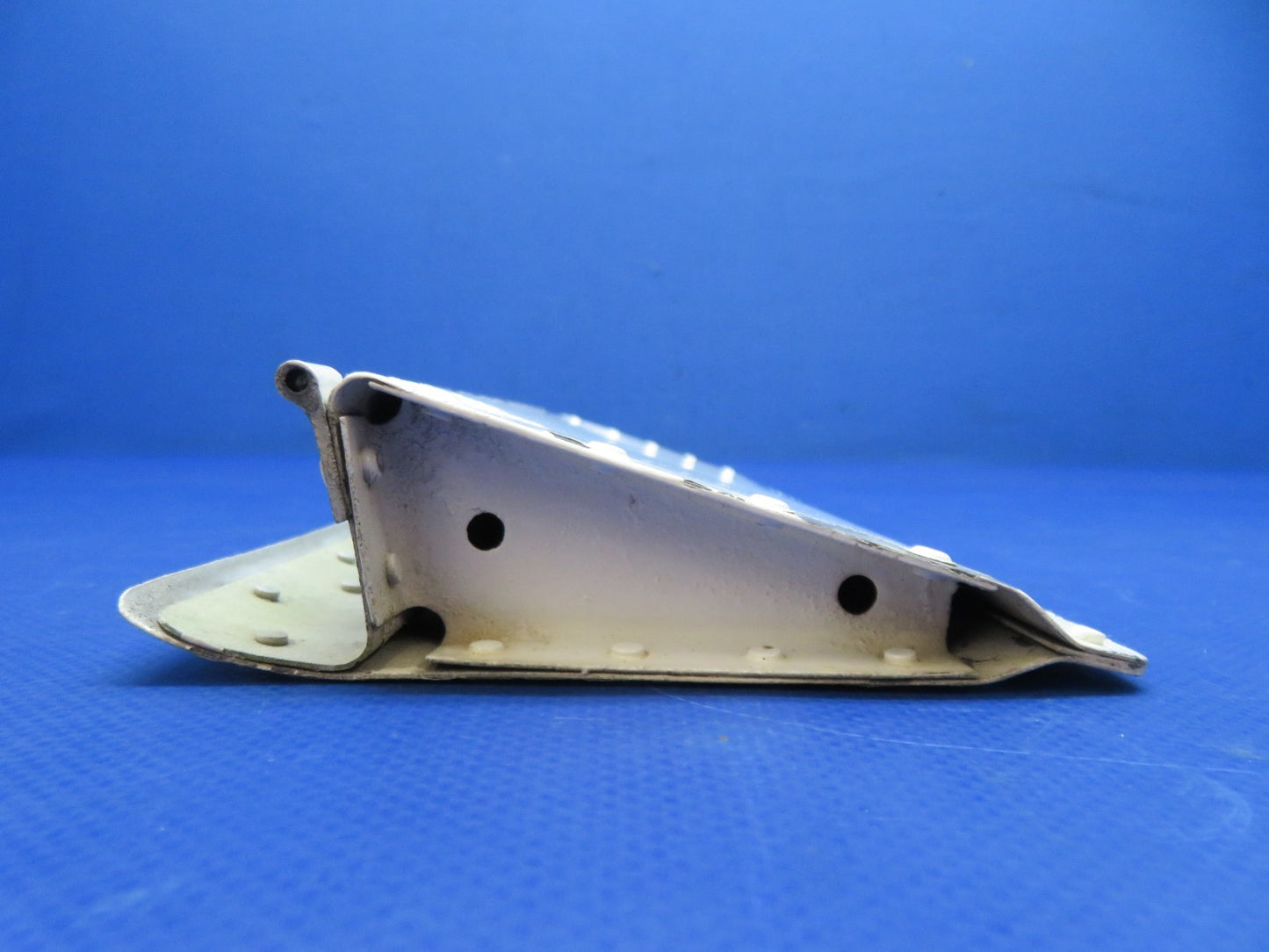 Beech 95-B55 Baron Aileron Trim Tab P/N 45-135032 (0326-199)6