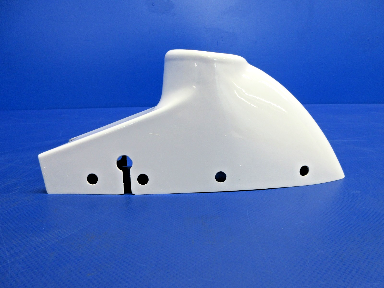 Piper PA-28 /-32 Vertical Fin Tip w/Beacon Adapter P/N 99035-003 NOS (0426-733)6