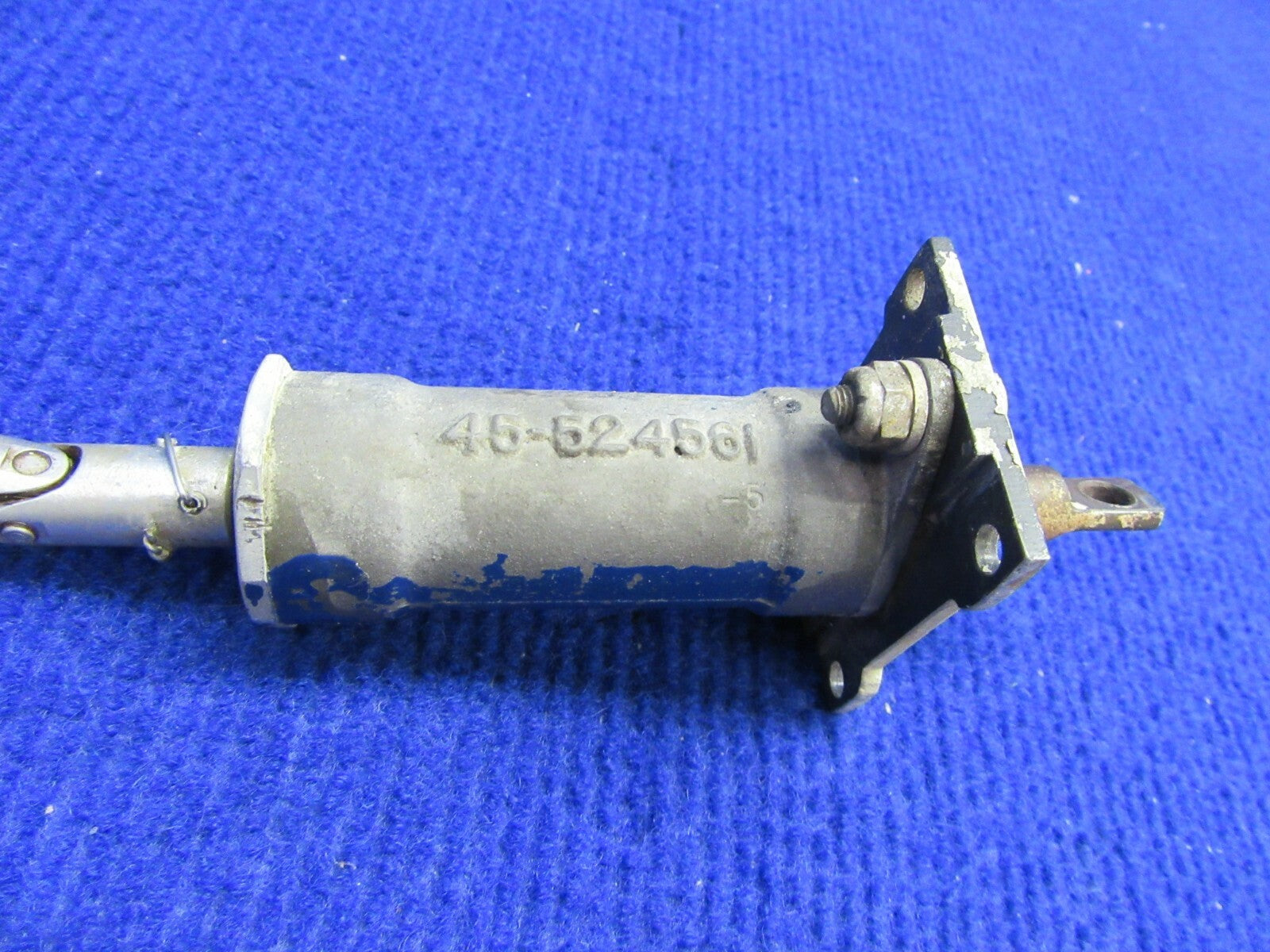 Beech 95-B55 Elevator Trim Actuator Assembly LH P/N 96-526016-2 CORE (0122-459)1