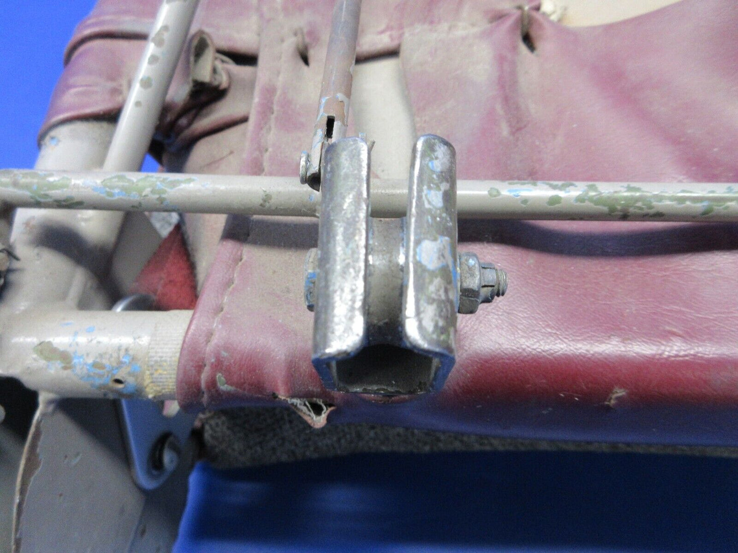 Cessna 310 / 310R Aft Seat P/N 0812825-24 (1124-1440)