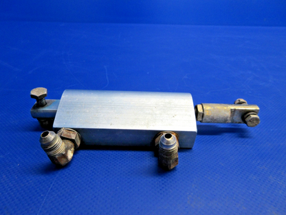 Air Tractor AT-301 Cleveland RH Master Bake Cylinder P/N 10-23F (0826-879)12