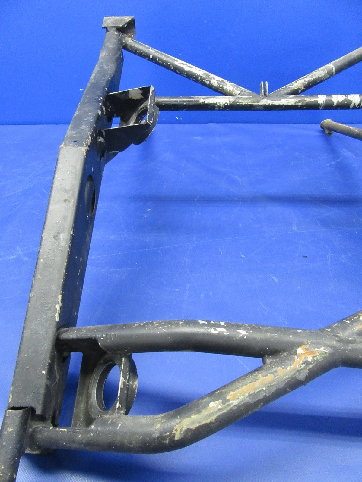 Beech 95-B55 Baron Engine Mount P/N 96-910005-75 LH or RH (0326-46)11