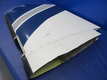 Beech 95-B55 Baron RH Wing Tip P/N 000-170000-6 (0326-45)1