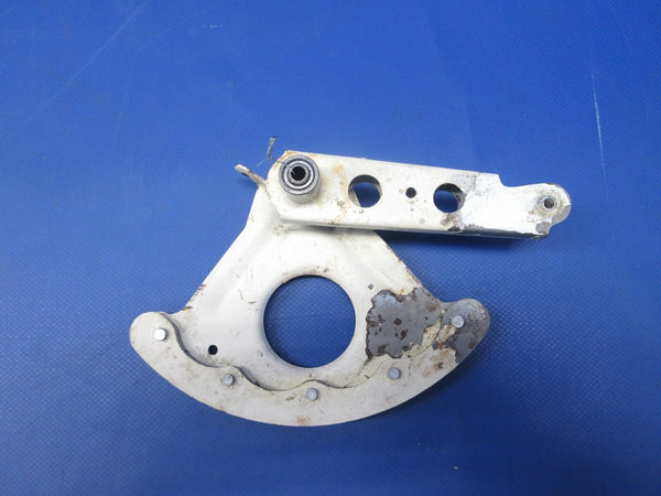 Cessna P337H INBD Flap Quadrant & Bellcrank Assy LH P/N 1462020-27 (0724-804)