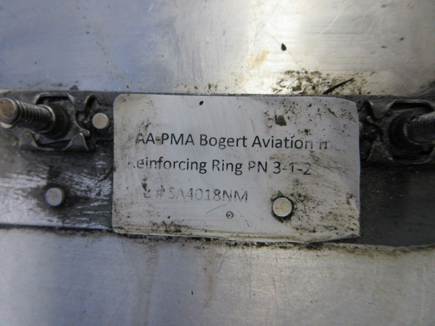 Piper PA-34-200T Seneca II Bottom Cowl Assy P/N 37207-104 (0524-1951)