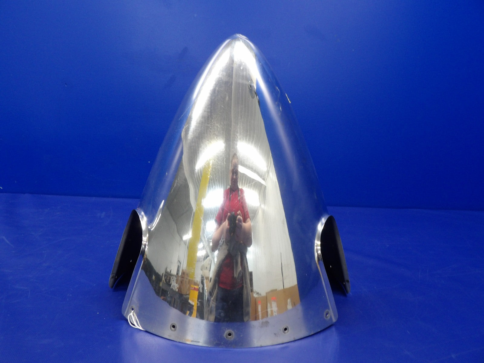 Dented Beech 58 Baron 3-Blade Propeller Spinner Dome P/N C3004 (0226-2029)6