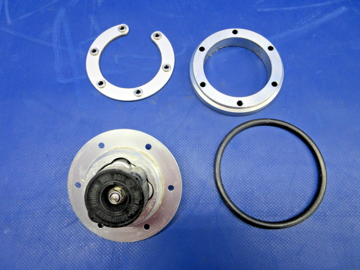 Diamond DA-40 Fuel Filler Cap P/N A36L.NR36C LOT OF 2 (0726-836)13
