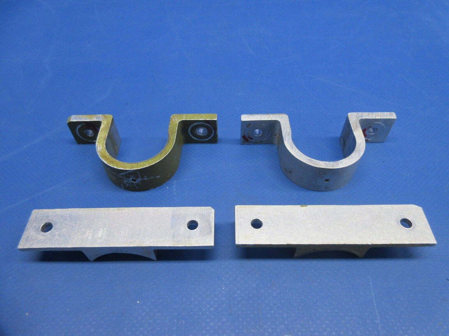 Piper PA-32RT-300T Torque Shaft Support Clamp P/N 35402-00 LOT OF 2 (0924-859)