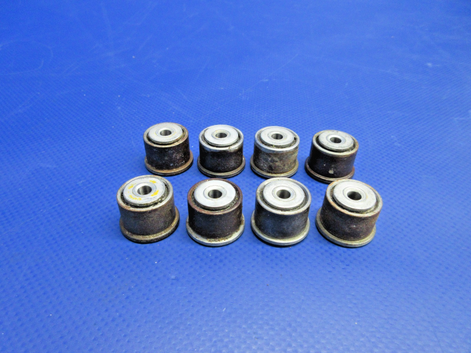 Beech F35 Bonanza Flap Track Roller P/N 35-165004 LOT OF 8 (0726-762)3