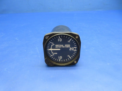 Beech F35 Bonanza U.I. Vertical Speed Indicator P/N 7000 WARRANTY (0526-113)0