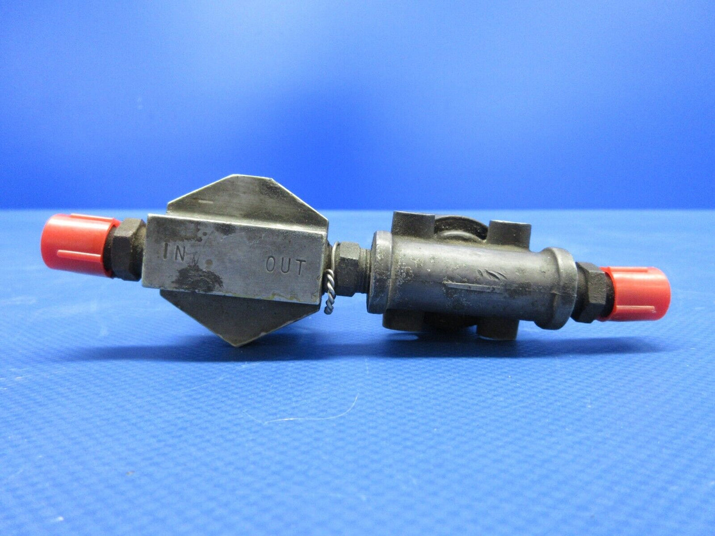 Beech 95 / D95A Solenoid Fuel Shutoff Valve 28V 3153-00-1 TESTED (0524-1083)