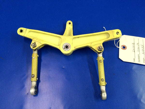 Beech Baron 58 Bellcrank LH & Rod Assy P/N 96-524010-1 & 95-524018-31 (1116-13)