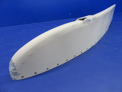 Beech 76 Duchess RH Wing Tip P/N 105-100010-14 (0326-46)6