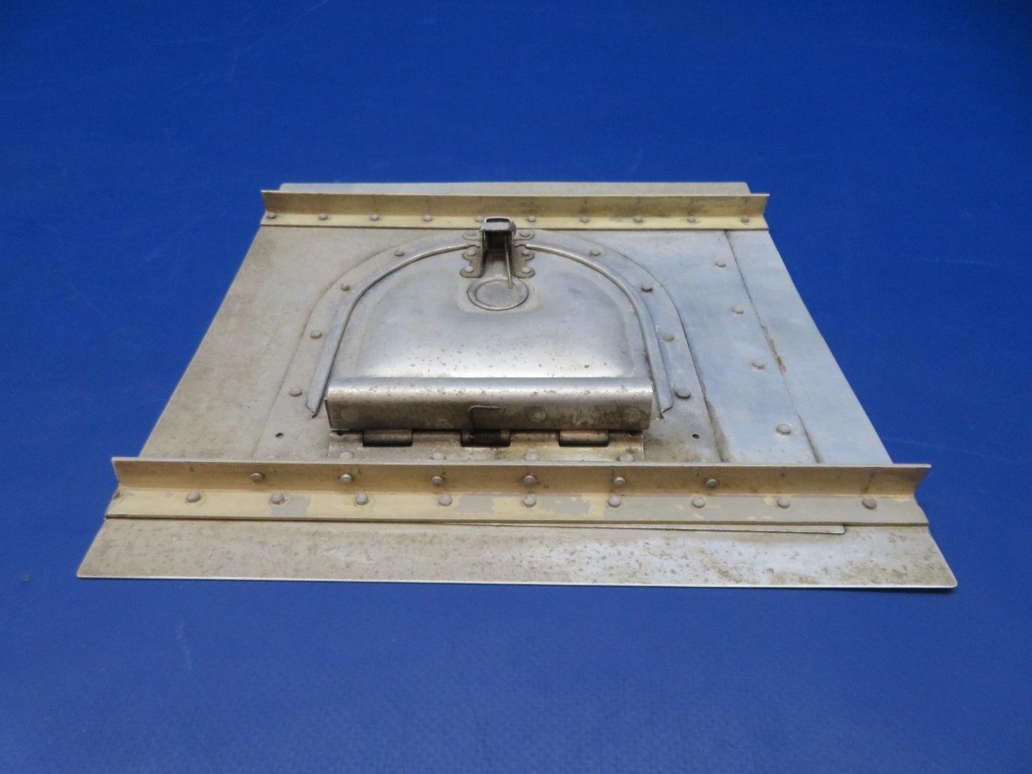 Cessna 182 / 182L Oil Door Top Cowl P/N 1552004-10 (0326-130)7