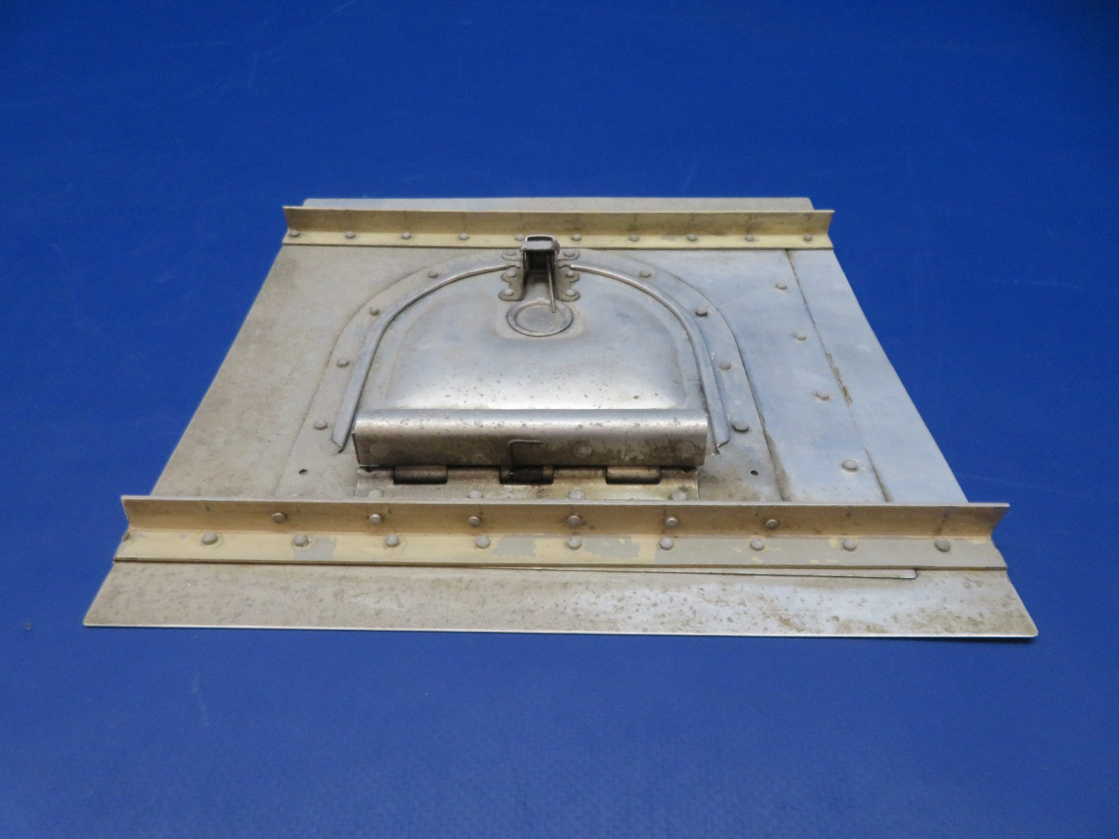 Cessna 182 / 182L Oil Door Top Cowl P/N 1552004-10 (0326-130)7