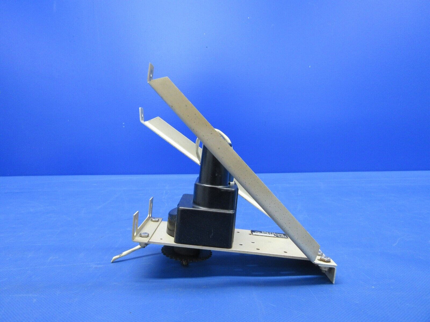 Edo-Aire Mitchell Servo & Bracket P/N 1C373-4-276 w/ Warranty (0524-1299)