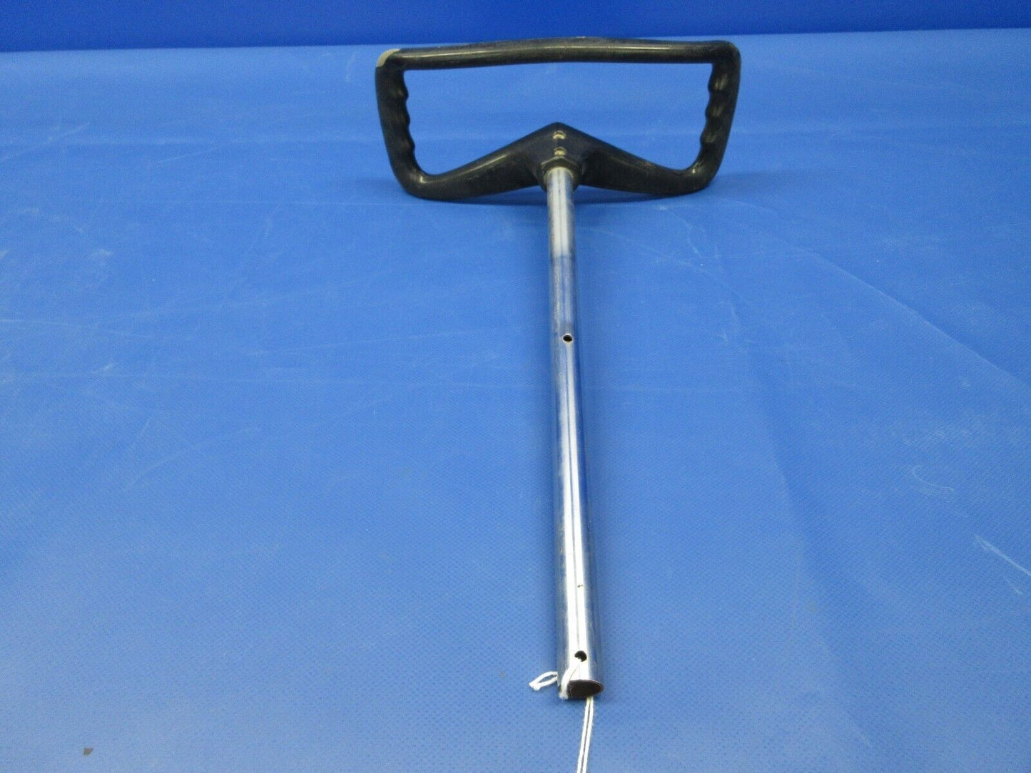 Cessna 172 Control Wheel / Yoke P/N 0513166-7 (0424-1072)