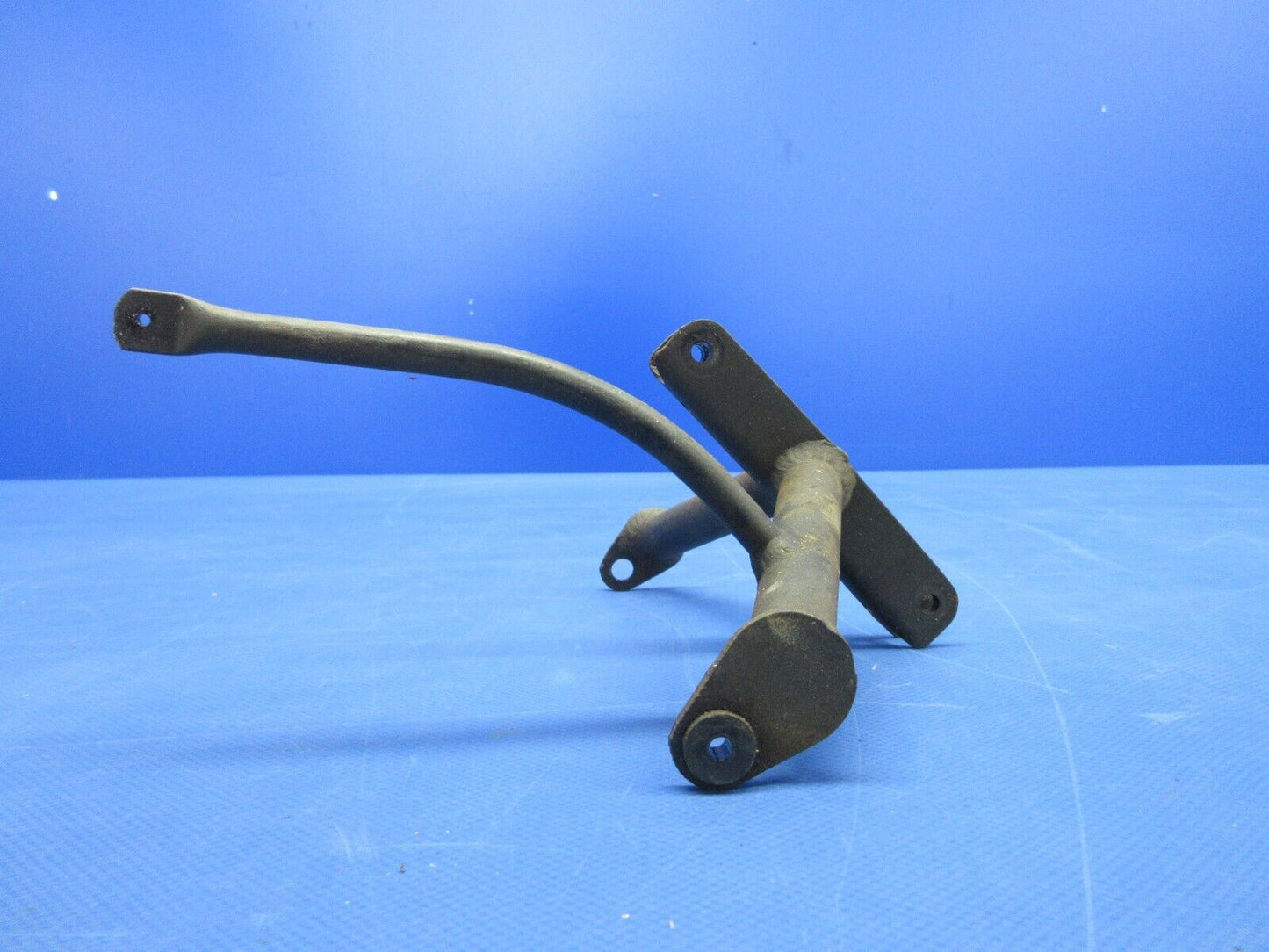 Piper PA-23-250 Aztec Stabilator Tab Control Bellcrank Assy 16888-10 (0624-842)