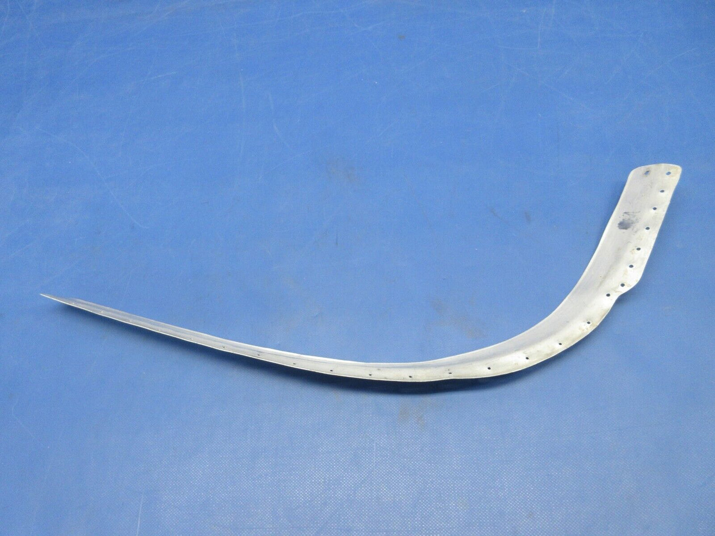 Cessna 150 / 150L Lower Outer RH Window Retainer P/N 0412039-2 (1024-2140)