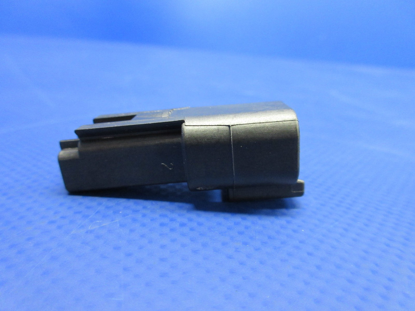 Cirrus Tanis Harness Plastic Socket P/N TCP2598 LOT OF 5 NOS (0326-993)8