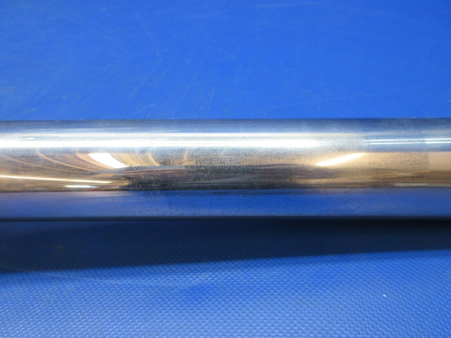 Piper PA-23-250 Aztec RH Main Gear Yoke, Rod & Axle P/N 31824-02 (0924-1289)