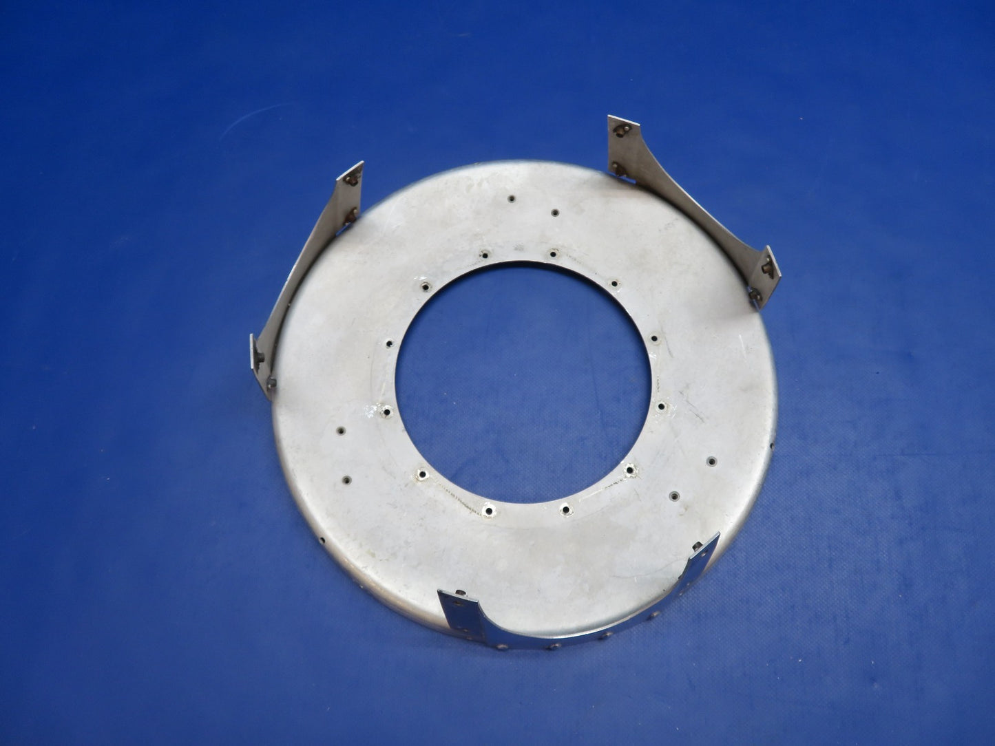 Cessna McCauley Polished 3-Blade Propeller Spinner Bulkhead D-3796 (0326-860)1