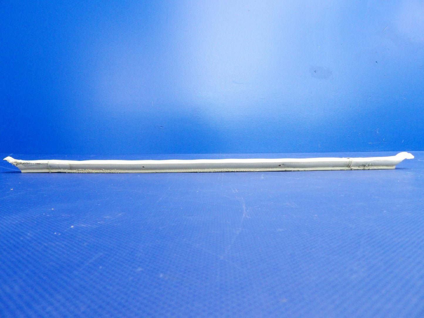 Cessna 421 Cabin Door LWR Seal P/N 9910007-4 (0626-1495)1
