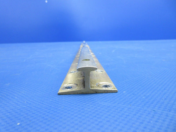 Cessna 180 / 180K Seat Rail OTBD RH P/N 0711693-10 (0624-2006)